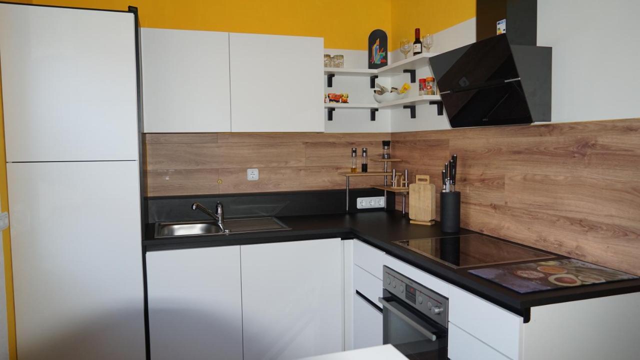 Grosszuegige Wohnung Mit Terrasse Und Gartenzugang - Das Komplette Erdgeschoss Bindlach Luaran gambar