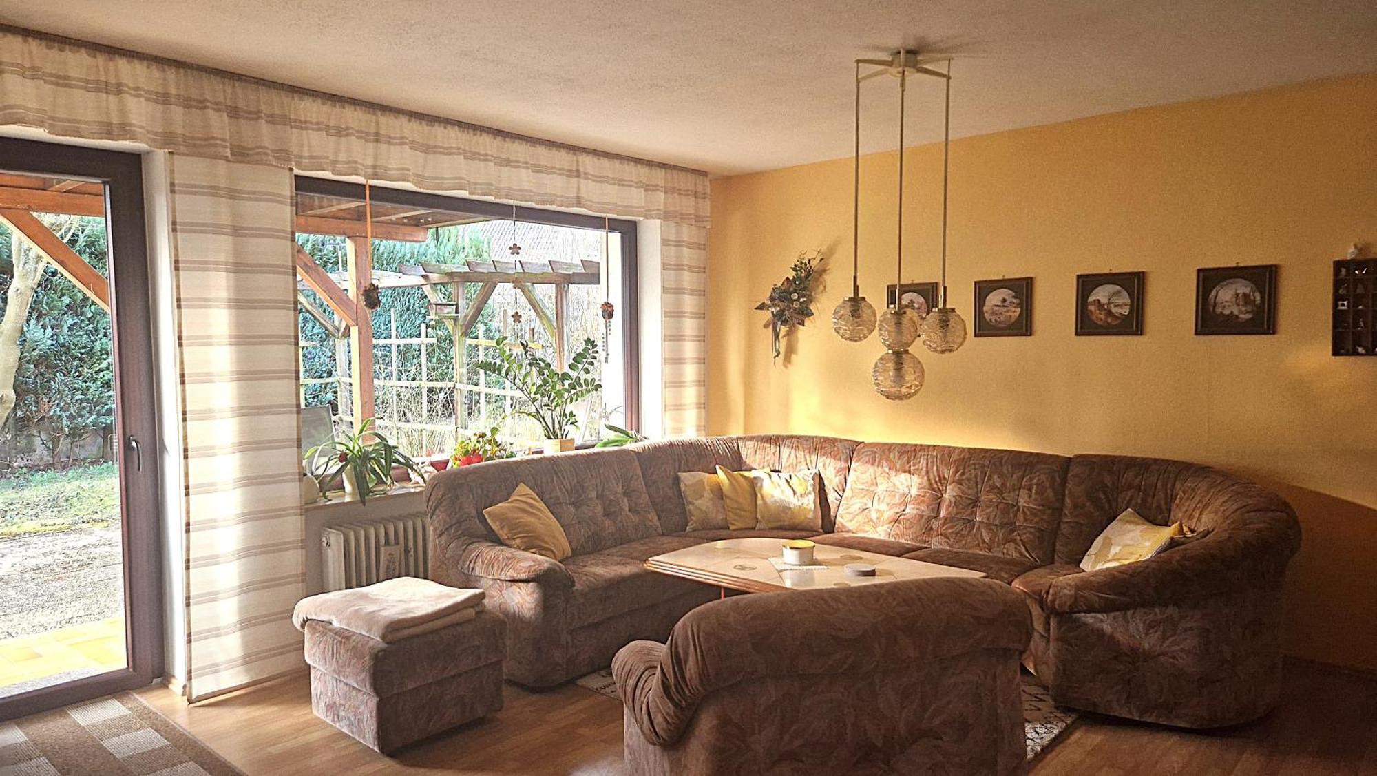 Grosszuegige Wohnung Mit Terrasse Und Gartenzugang - Das Komplette Erdgeschoss Bindlach Luaran gambar